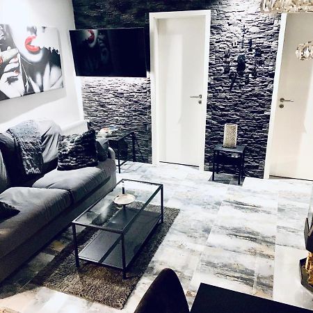Trendy House 158 Villa Matranovak Ngoại thất bức ảnh